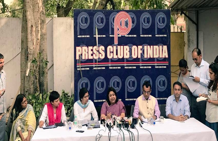 Delhi, Delhi cm, Arvind kejriwal, Arvind kejriwal dharna, lg, lg anil baijal, ias, ias strike, IAS Association, Delhi strike, bjp, aap, Delhi news, News in Hindi, Jansatta