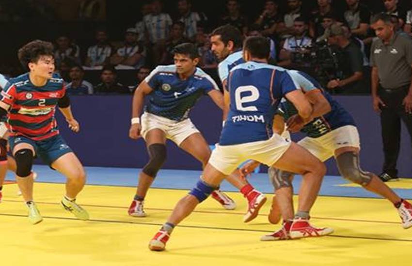 India vs South Korea Kabaddi, Kabaddi Masters Dubai 2018:कबड्डी मास्टर्स-2018 के दूसरे सेमीफाइनल मैच में 29 जून को भारत ने साउथ कोरिया को 36-20 से हराकर फाइनल में प्रवेश कर लिया।