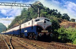 RRB Recruitment 2018: रेलवे में निकली हैं भर्तियां, जाने कैसे और कहां करें आवेदन…
