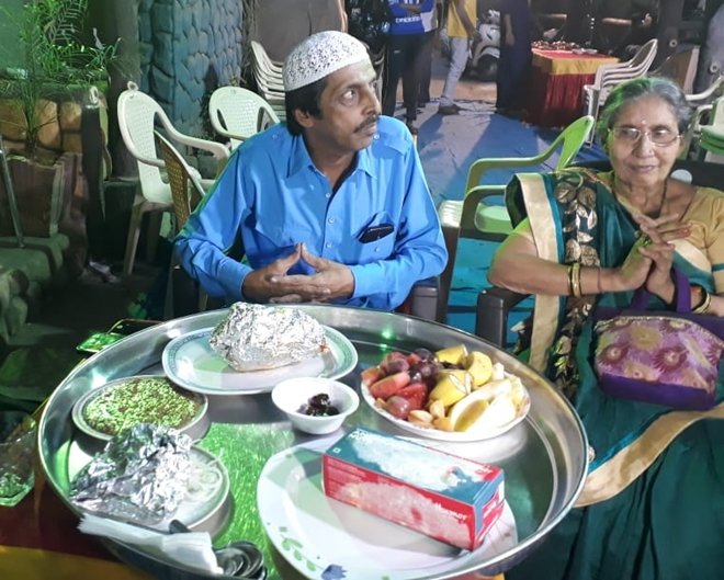 Jashodaben Modi, iftar, Ahmedabad, Eid, Muslims in Gujarat, Jashodaben Modi iftar, Jashodaben attends iftar