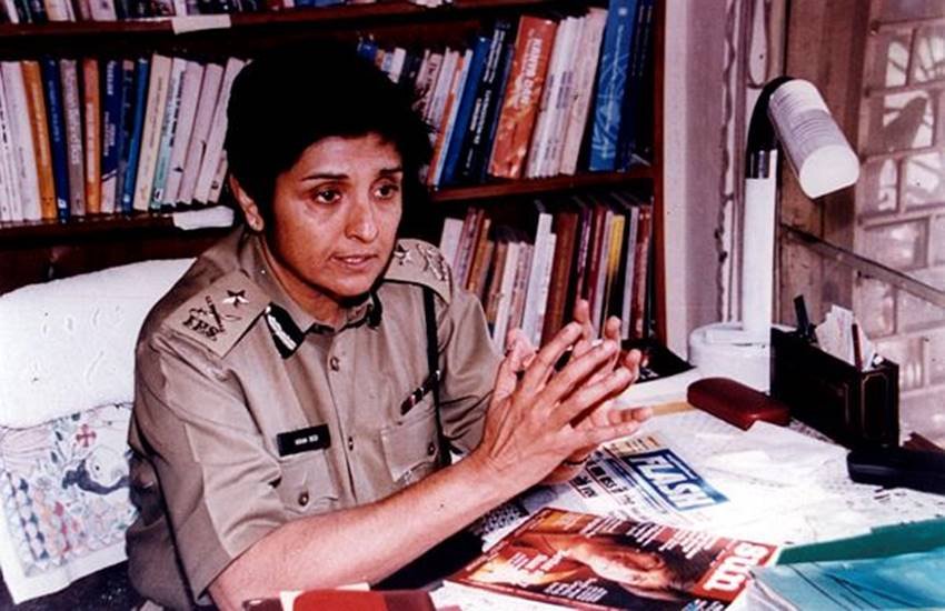Kiran Bedi, ips Kiran Bedi, India first woman ips Kiran Bedi, Brij bedi, birth day Kiran bedi, Puducherry LG Kiran Bedi, Kiran Bedi life, Hindi news, News in hindi, Jansatta
