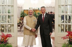 जब संसद में ठहाके लगाने लगे पीएम नरेंद्र मोदी, देखें मजेदार वीडियो