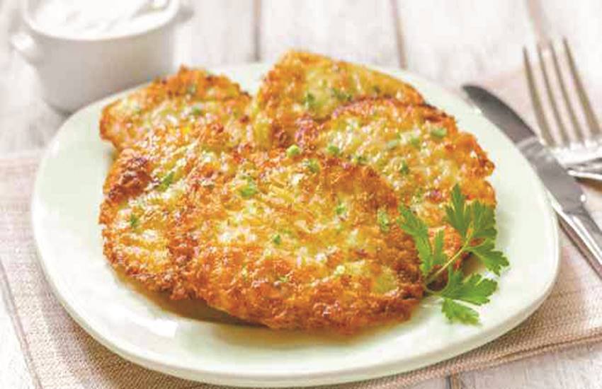 गरमी के मौसम में बहुत मसालेदार और तैलीय चीजें खाने का मन नहीं होता। इसलिए नाश्ते के तौर पर रोज-रोज परांठे, ब्रेड-आमलेट वगैरह खाना पसंद नहीं आता। गरमी के मौसम में बहुत मसालेदार और तैलीय चीजें खाने का मन नहीं होता। इसलिए नाश्ते के तौर पर रोज-रोज परांठे, ब्रेड-आमलेट वगैरह खाना पसंद नहीं आता।