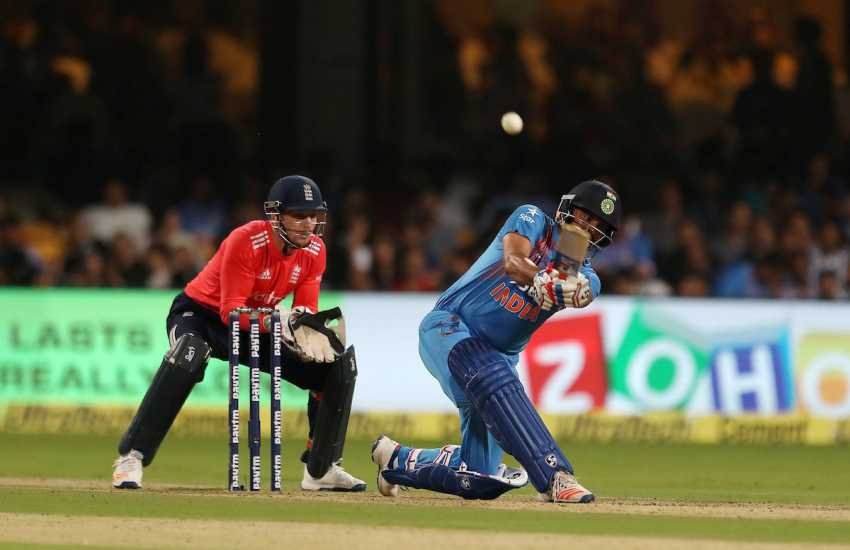भारतीय क्रिकेटर सुरेश रैना के पास 200 से ज्‍यादा मैचों का अनुभव है। (Photo: BCCI)