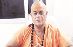 बाबा पर फ‍िर मेहरबान श‍िवराज सरकार, स्‍वामी अख‍िलेश्‍वरानंद को द‍िया कैब‍िनेट मंत्री का दर्जा