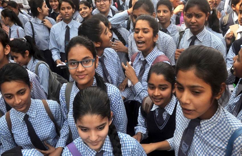 WBBSE 10th Result 2018, West Bengal Madhyamik 10th Result 2018 Date and Time: ऑफिशियल वेबसाइट wbbse.org पर आप रिजल्ट देख सकेंगे।