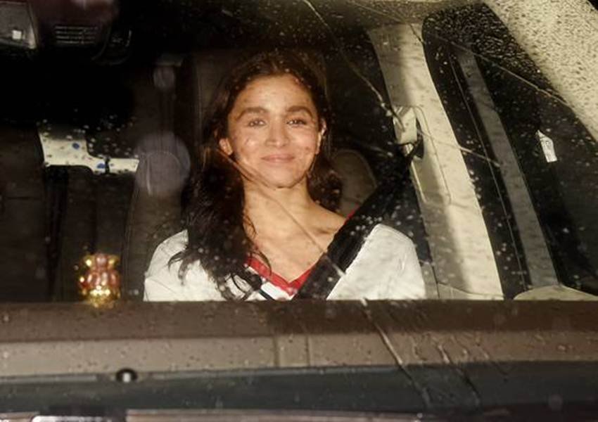 priyanka chopra, nick jonas, priyanka and nick dinner date, priyanka and nick affair, priyanka and nick unknow facts,parineeti, alia bhatt, alia and ranbir, alia ranbir