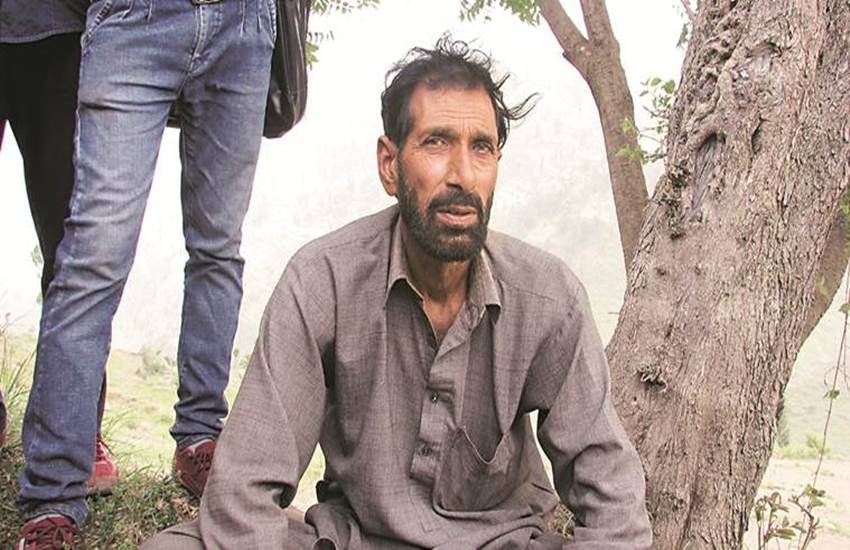 शहीद औरंगजेब के पिता मोहम्मद हनीफ