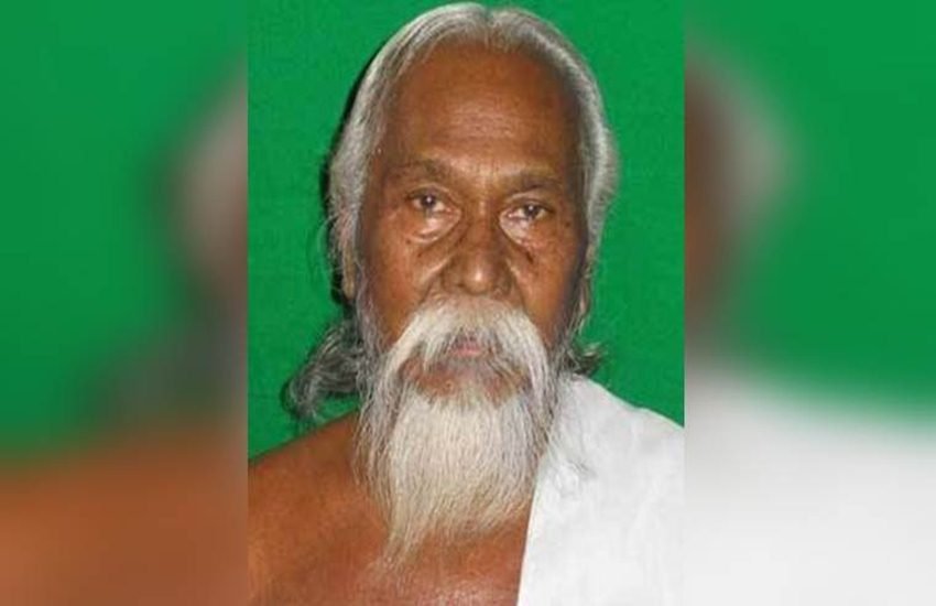 बागुन सुंबरुई सातवीं तक ही पढ़े-लिखे थे लेकिन कई भाषाओं पर उनकी अच्छी पकड़ थी। संथाली, बांग्ला, ओड़िया, हिन्दी और अंग्रेजी के वो अच्छे जानकार थे। बागुन सुंबरुई सातवीं तक ही पढ़े-लिखे थे लेकिन कई भाषाओं पर उनकी अच्छी पकड़ थी। संथाली, बांग्ला, ओड़िया, हिन्दी और अंग्रेजी के वो अच्छे जानकार थे।