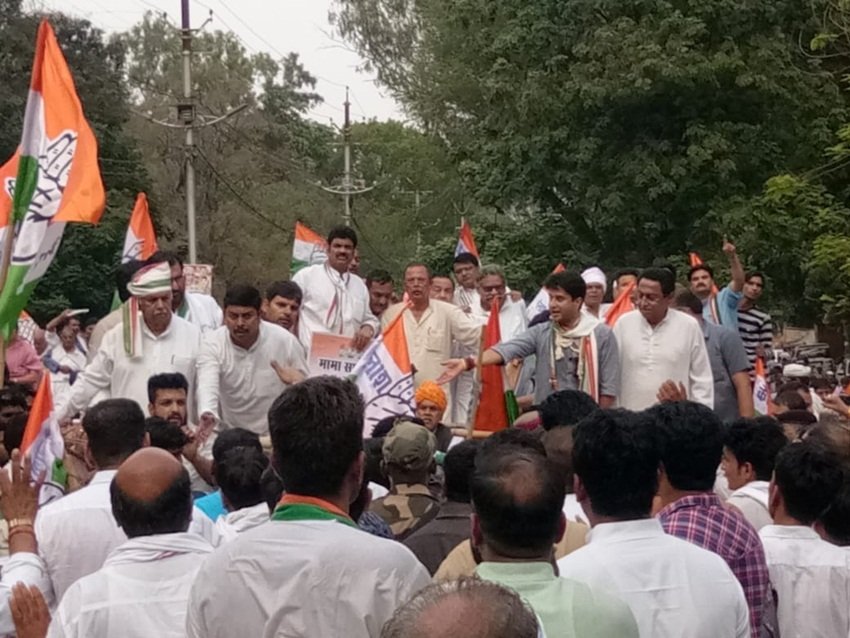 jyotiraditya scindia attack bjp central government, jyotiraditya scindia attack, bhopal new