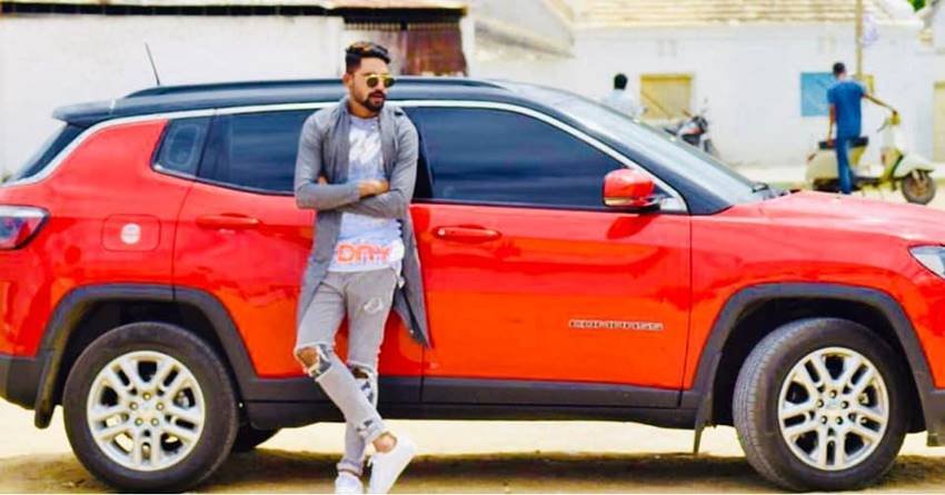 Mohammed Siraj, Gift, Jeep Compass, IPL Auction, IPL Salary, indian cricketer Mohammed Siraj, Mohammed Siraj new ride, Mohammed Siraj new car, Mohammed Siraj photos, Mohammed Siraj gallery jansata, Mohammed Siraj run, Mohammed Siraj wicket, IPL Mohammed Siraj, Mohammed Siraj in ipl Mohammed Siraj with kohli, kohali team Player Mohammed Siraj