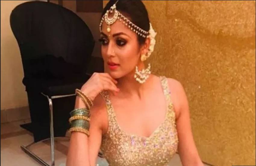 दृृष्टि इस समय सिलसिला बदलते रिश्तों का में काम कर रही हैं।