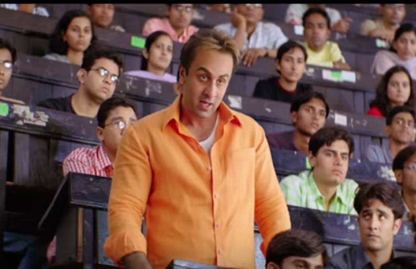 रणबीर कपूर मुन्नाभाई एमबीबीएस के इस सीन में संजय दत्त की भूमिका में है।