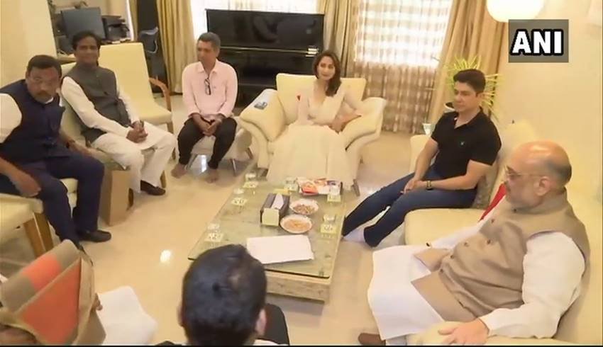 bjp leader amit shah, madhuri dixit, lata mageskar