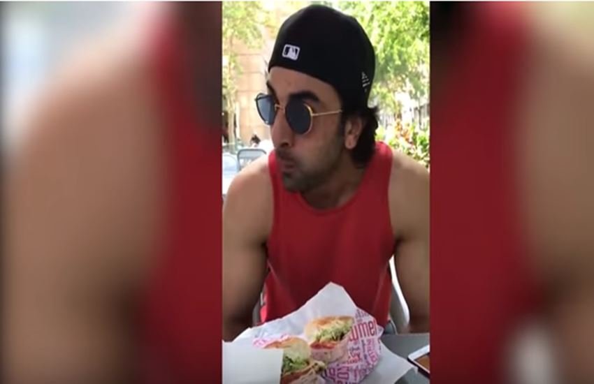 रणबीर ने संजू के बॉडी बिल्डर लुक के लिए 15 किलो वज़न बढ़ाया। 