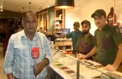 कराची वाले चांद नवाब का नया वीडियो वायरल, इस बार पान की दुकान से की रिपोर्टिंग