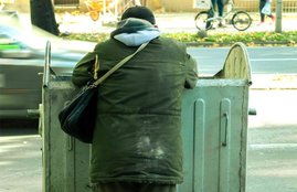 Dirty And Torn Clothes, Dirty And Torn Clothes loss, Dirty And Torn Clothes facts, Dirty And Torn Clothes in vastu, Vastu Shastra, Vastu Shastra facts, Vastu Shastra about clothes, Vastu Shastra and clothes, Forbidden to Wear, Astrology news