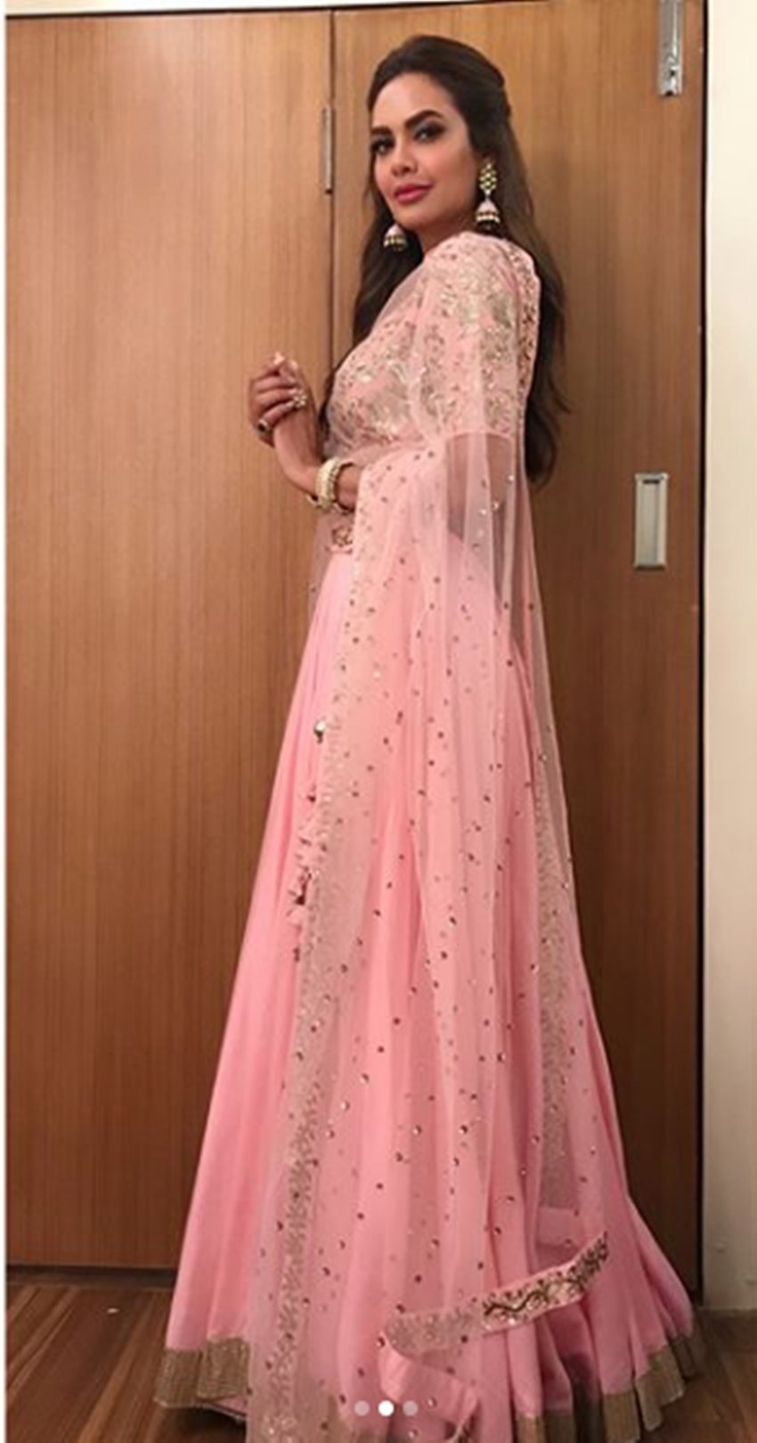 Esha Gupta, Esha Gupta bikini pics, Baadshaho, hardhik pandya, Esha Gupta vacation pics, Esha Gupta photos, Esha Gupta jansatta