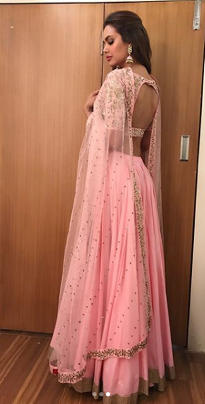 Esha Gupta, Esha Gupta bikini pics, Baadshaho, hardhik pandya, Esha Gupta vacation pics, Esha Gupta photos, Esha Gupta jansatta