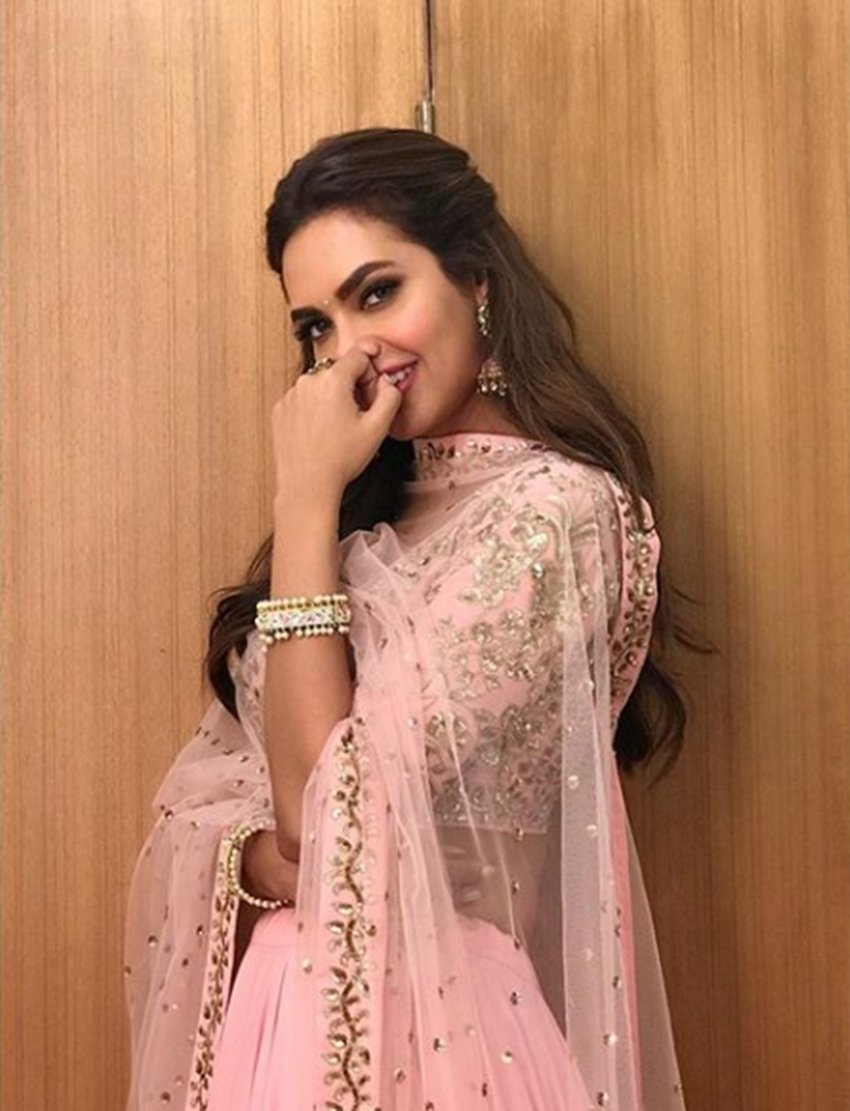 Esha Gupta, Esha Gupta bikini pics, Baadshaho, hardhik pandya, Esha Gupta vacation pics, Esha Gupta photos, Esha Gupta jansatta