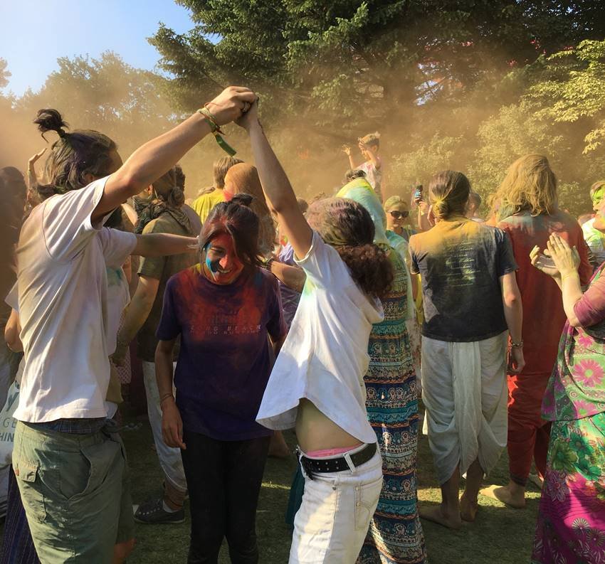 just love festival, just love festival holi, germany holi, holi 2018, holi, holi festival in out of india, just love festival holi, holi at just love festival, holi in germany, holi in germany
