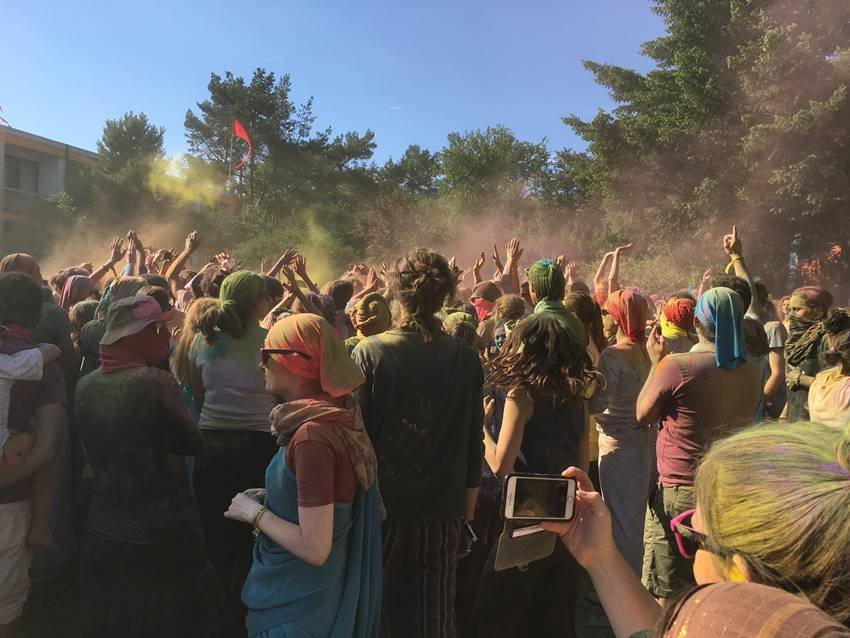 just love festival, just love festival holi, germany holi, holi 2018, holi, holi festival in out of india, just love festival holi, holi at just love festival, holi in germany, holi in germany