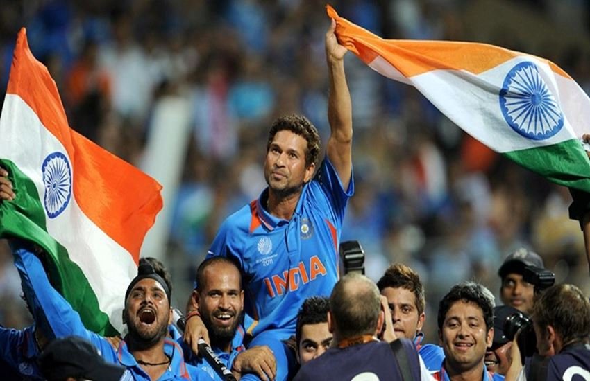 विश्व कप-2011 में जीत के बाद टीम इंडिया। (Photo Courtesy: ICC)