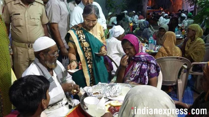 Jashodaben Modi, iftar, Ahmedabad, Eid, Muslims in Gujarat, Jashodaben Modi iftar, Jashodaben attends iftar
