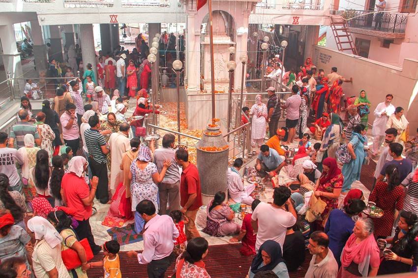 "Political geography, Geography of Asia, Kashmiri Pandit, Asia, Kashmir conflict, Kashmiri, Kashmir, Kashmiris, Exodus of Kashmiri Hindus, Satish Mahaldar, temple of Ragnya Devi, Ganderbal