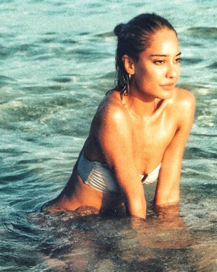 Lisa Haydon, Lisa Haydon Movies, Lisa Haydon web series, Lisa Haydon latest pics, Lisa Haydon family, Lisa Haydon kids, Lisa Haydon photos, Lisa Haydon show, Lisa Haydon viral photos