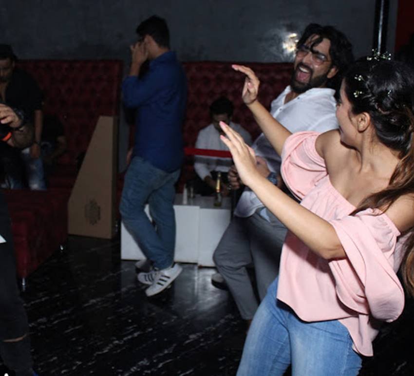 entertainment news, Bigg Boss 10, Bigg Boss 10 winner, Manveer Gurjar, Manveer Gurjar birthday party, Manveer Gurjar dance on Sapna Choudhary’s song, sapna choudhary