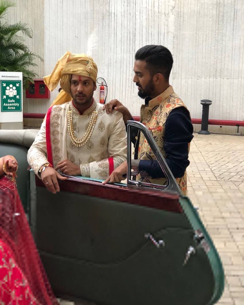 Mayank Agarwal, Aashita sood, lokesh rahul, indian cricketer mayank agarwal, mayank agarwal marriage, mayank agarwal girl friend, mayank agarwal wedding pics