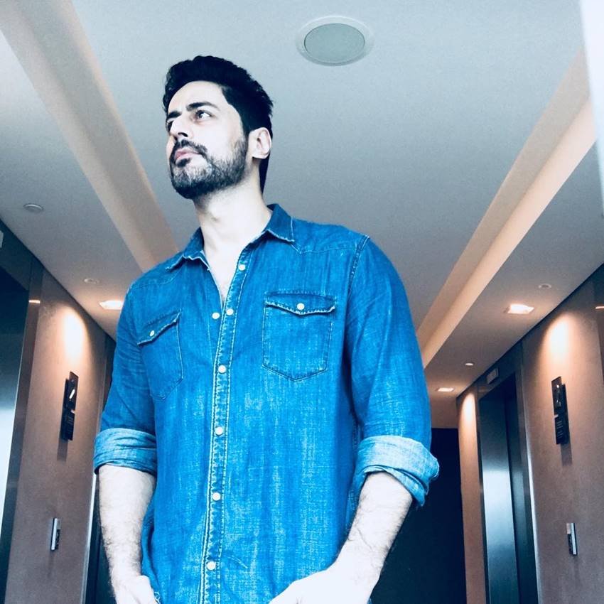 mouni roy, mohit raina, gold, mouni mohit, mouni roy gold, akshay kumar, mouni roy role gold, mohit mouni relationship, mouni roy movies