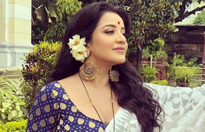 bhojpuri actress monalisa viral video after one year nach baliye with husband, nach baliye monalisa, nach baliye, actress monalisa viral video, jansatta