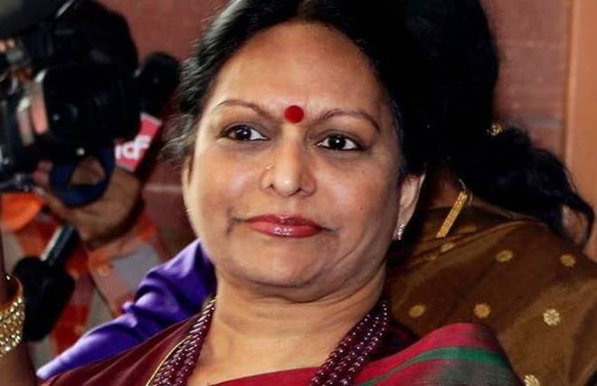  पूर्व वित्त मंत्री पी चिदंबरम की पत्नी नलिनी चिदंबरम 