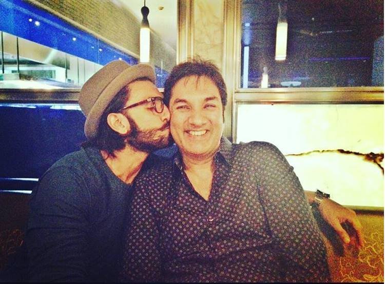 "Happy Fathers Day, Sunny Leone, Shah Rukh Khan, karan johar, Akshay Kumar, Kajol, abram, Nitara Kumar, anushka sharma, Fathers Day, Happy Father's Day wishes, Fathers Day posts, Fathers Day photos, celebs Fathers Day