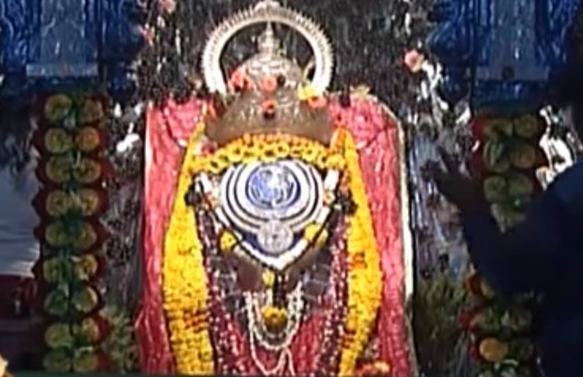 Shani Dev, Shani Dev story, Shani Dev temple, Shani Dev temple story, Shani Dev temple facts, Shani Dev temple in mp, Shani Dev temple in indore, Shani Dev temple in india, Shani Dev temple in juni, Shani Dev unknown facts, religion news
