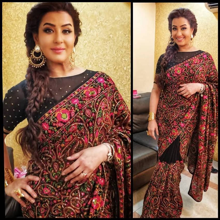 Shilpa shinde drapes the red chiffon , Shilpa shinde marathi look, shilpa shinde sizzling look shilpa shinde hot look, shilpa shinde latest pics shilpa shinde saree look