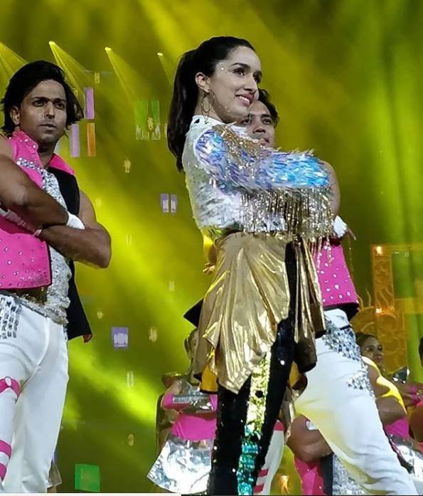 iifa 2018 day 3, iifa fashion, iifa 2018, iifa pics, kriti sanon, kriti sanon latest photos, kriti sanon fashion, shraddha kapoor, shraddha kapoor fashion, zaira wasim fashion, indian express, indian express news