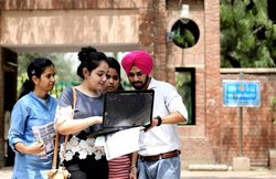 DU First Cut Off List 2018 Released: Delhi University की पहली कटऑफ लिस्ट जारी , du.ac.in पर ऐसे देखें