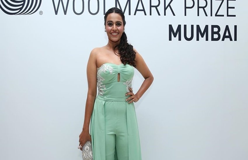 वीरे दी वेडिंग की रिलीज़ के बाद स्वरा चर्चा में आ गई हैं। वीरे दी वेडिंग की रिलीज़ के बाद स्वरा चर्चा में आ गई हैं।