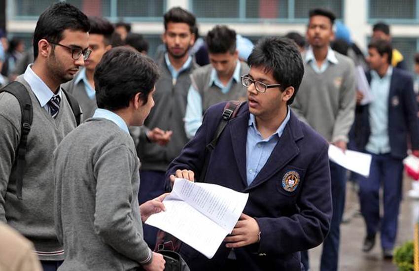 WBCHSE 12th Result 2018, West Bengal HS 12th Result 2018 Date and Time: इस वर्ष 12वीं की परीक्षा में शामिल होने वाले स्टूडेंट्स की तादाद लगभग 8,26,029 थी।
WBCHSE 12th Result 2018, West Bengal HS 12th Result 2018 Date and Time: इस वर्ष 12वीं की परीक्षा में शामिल होने वाले स्टूडेंट्स की तादाद लगभग 8,26,029 थी।