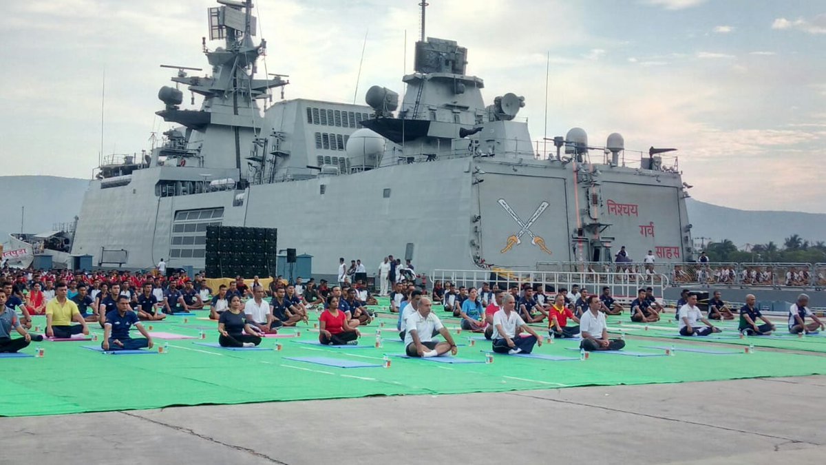 international yoga day, international day of yoga, international yoga day 2018, International Yoga day viral videos, International Yoga day Modi, International Yoga day funny, International Yoga day Air Force,,indian army, indian navy, indian airforce yoga, Indo-Tibetan Border Police force