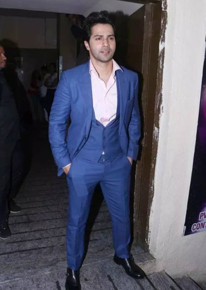 Dhadak screening, Anil Kapoor, Boney kapoor, khushi kapoor, sonam kapoor, Varun Dhawan, sonam kapoor came to watch janhvi kapoor, janhvi kapoor debut movie dhadak, sonam kapoor cousin janhvi kapoor, janhvi kapoor movie special screening, entertainment news, bollywood news, television news, entertainment news,entertainment news, bollywood news, television news, entertainment news
