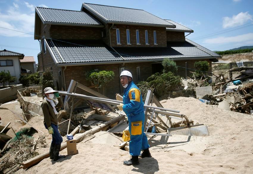 japan floods, japan floods death toll, japan rains, japan weather, japan flood survivors, japan flood rescue operation, mihara rains, mihara floods