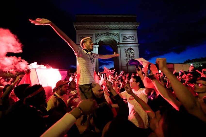 World Cup - Semi-Final , Paris, France, Sebastian vettel, france, france vs belgium, world cup semifinal, fifa world cup 2018, world cup semifinal, world cup news, sports news, fifa love, fifa fans love, fifa fans party in paris, paris party after fifa