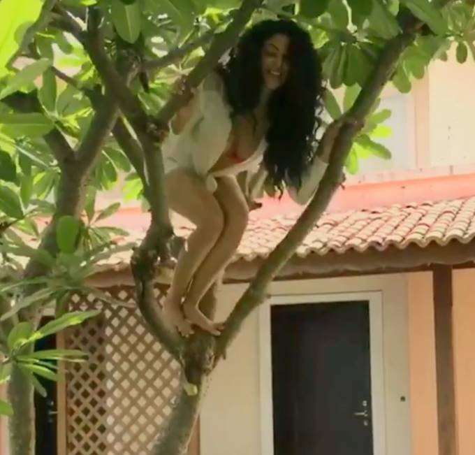 photos of kavita kaushik, kavita kaushik on holidays, kavita kaushik with husband Ronit Biswas, here is pictures of FIR actress, ms chotala having fun with husband ronit, photos of kavita kaushik, kavita kaushik on holidays, kavita kaushik with husband Ronit Biswas, here is pictures of FIR actress, ms chotala having fun with husband ronit, sab tv actress, entertainment news, bollywood news, television news, entertainment news, bollywood news, television news