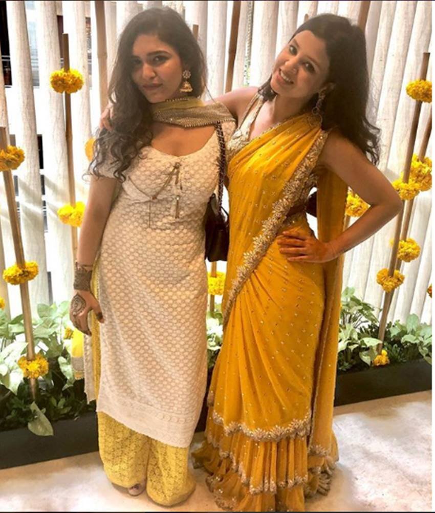 poorna patel wedding, bollywood celebs enjoying in poorna patel wedding, poorna patel wedding, cricket field stars in poorna patel wedding, celebs enjoying wedding season, pictures of shakshi dhoni, ms dhoni with ziva, zaheer sagrika ghatke, poorna patel wedding, ziva having fun in weddings, entertainment news, bollywood news, television news, entertainment news, bollywood news, television news