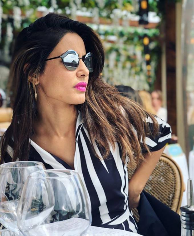 hina khan, hina khan in her favorite city, hina khan in london, tv actress hina khan, hina khan shopping mood is on, here is pictures of hina khan, entertainment news, bollywood news, television news, entertainment news, bollywood news, television news, entertainment news, bollywood news, entertainment news, bollywood news, television news, entertainment news, bollywood news