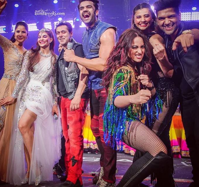PHOTOS of Jacqueline Fernandez, Jacqueline Fernandez IN Dabangg Tour, Jacqueline Fernandez with salman khan, katrina kaif, daisy shah, Jacqueline Fernandez and daisy together, race 3 actress, Jacqueline Fernandez, inside pictures of kick actress, entertainment news, bollywood news, television news, bollywood news, entertainment news, bollywood news, television news, bollywood news